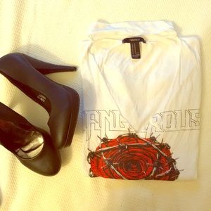 Forever 21 shirt sleeved dangerous heart tee